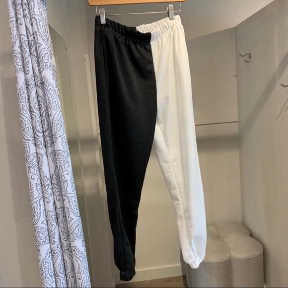 ❌SOLD OUT❌TOTALLY SPLIT BLACK AND WHITE JOGGERS - Picture 5 of 6